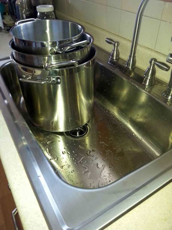 Denise's killer new sink - the large pot is a 20 quart stock pot!!